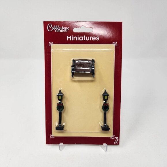 Cobblestone Corners 2019 Christmas Miniature Collection  3 piece (8) - Picture 1 of 7